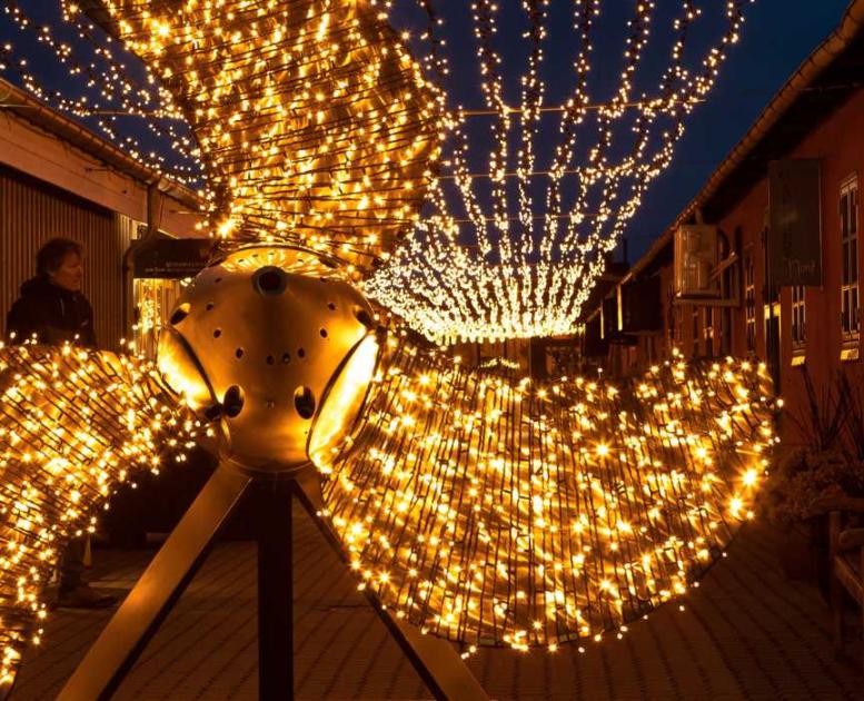 Hundested Havn - kajgade til jul